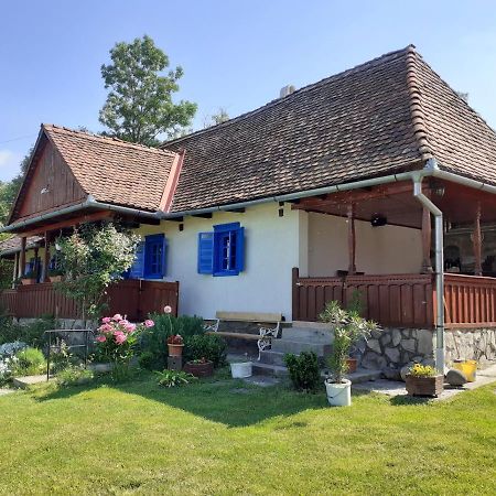 Hotel Siklod. Csaba Vendeghaz Exterior foto