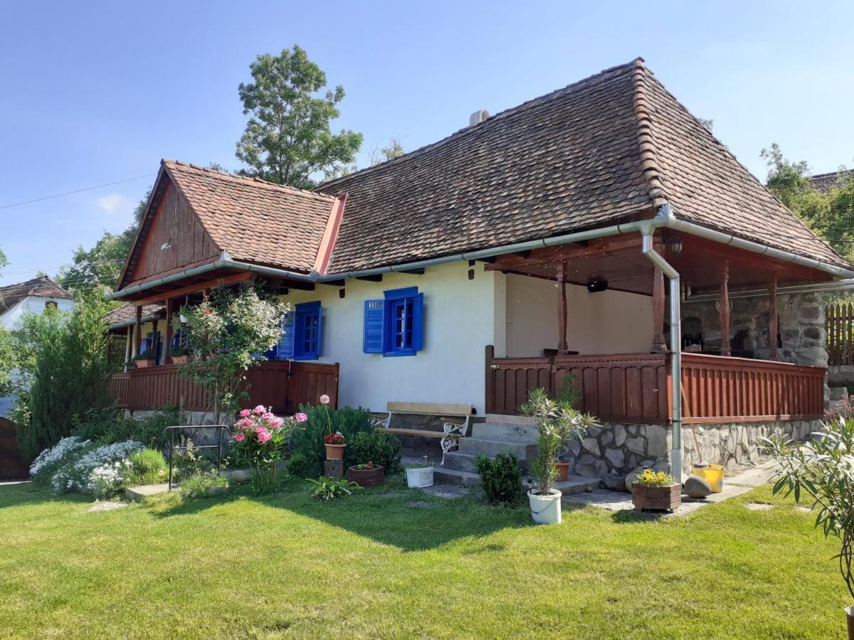 Hotel Siklod. Csaba Vendeghaz Exterior foto